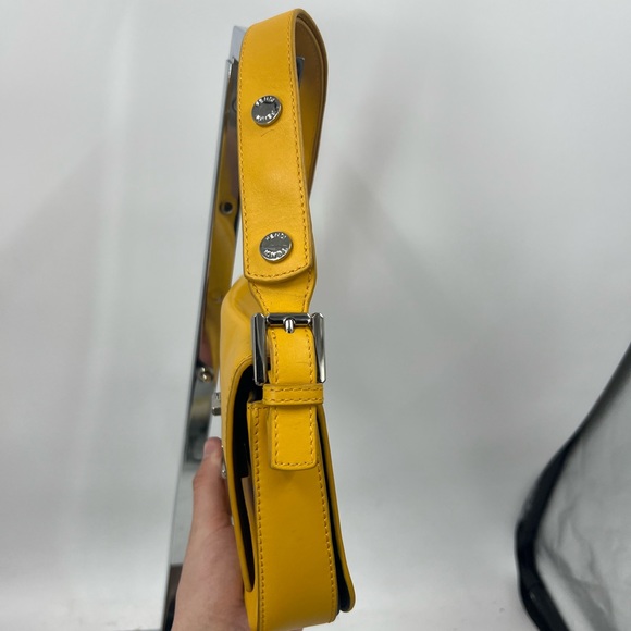 💛SOLD💛Fendi Pochette - Picture 4 of 12